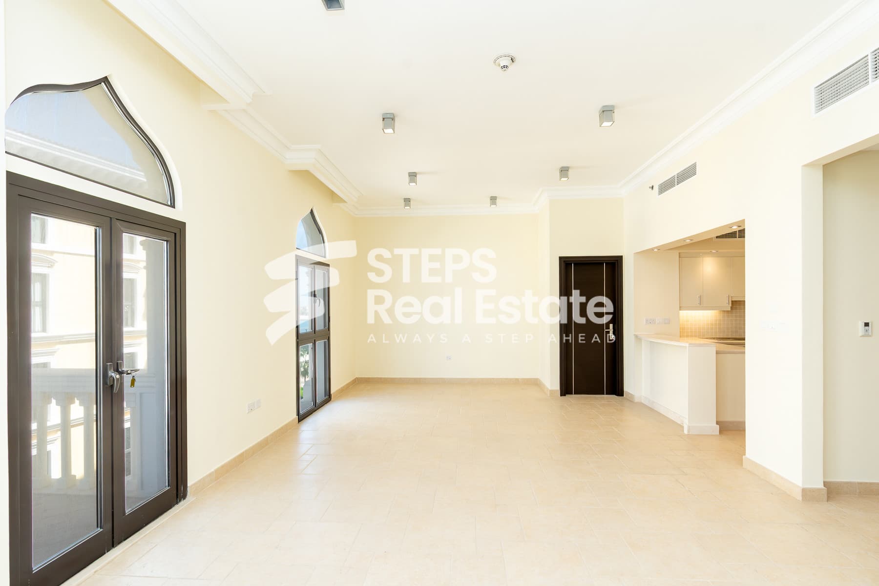 Spacious Apartment with Sea View in The Pearl