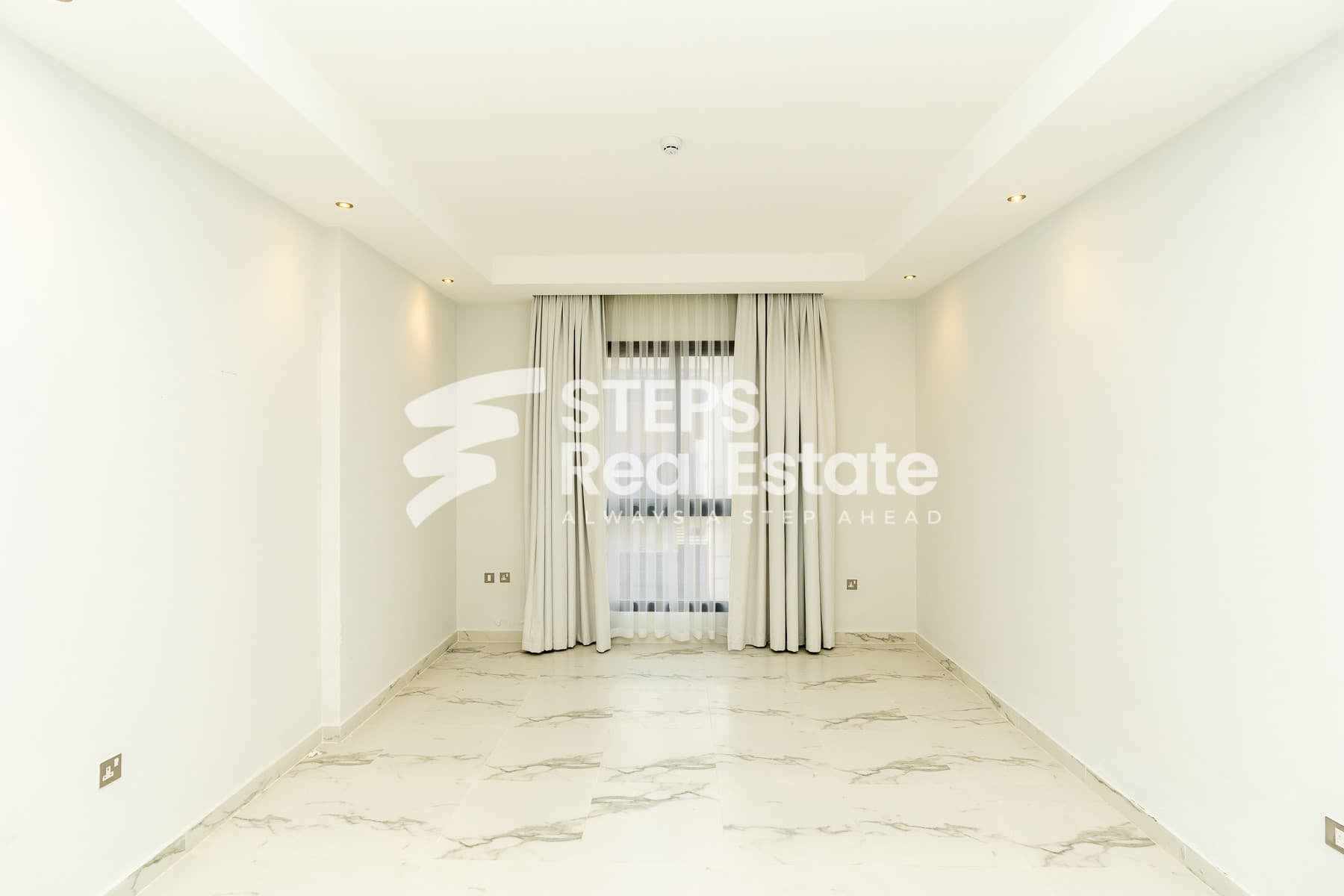 Semi Furnished Apartment with Balcony in Fox Hills