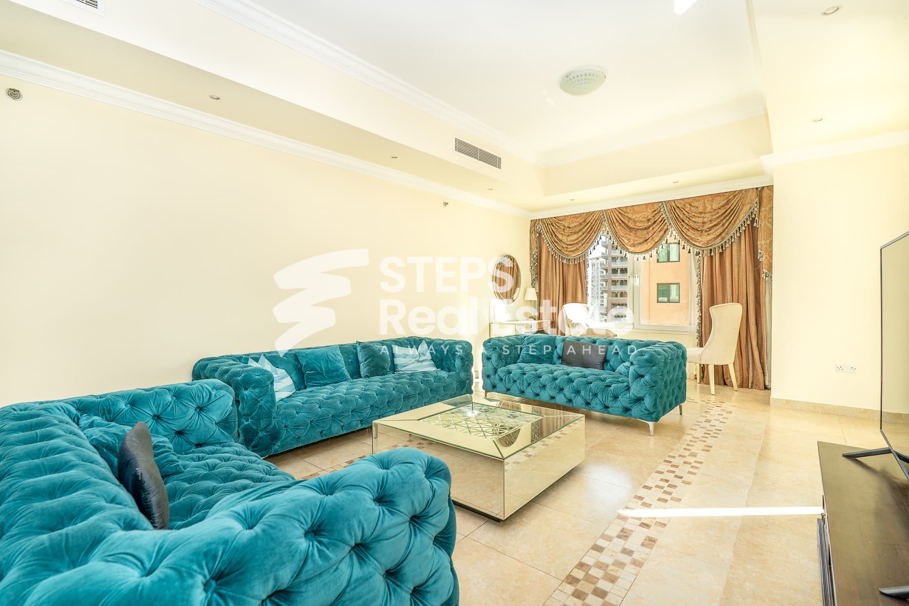 Bright Flat for rent in Porto Arabia The Pearl 48