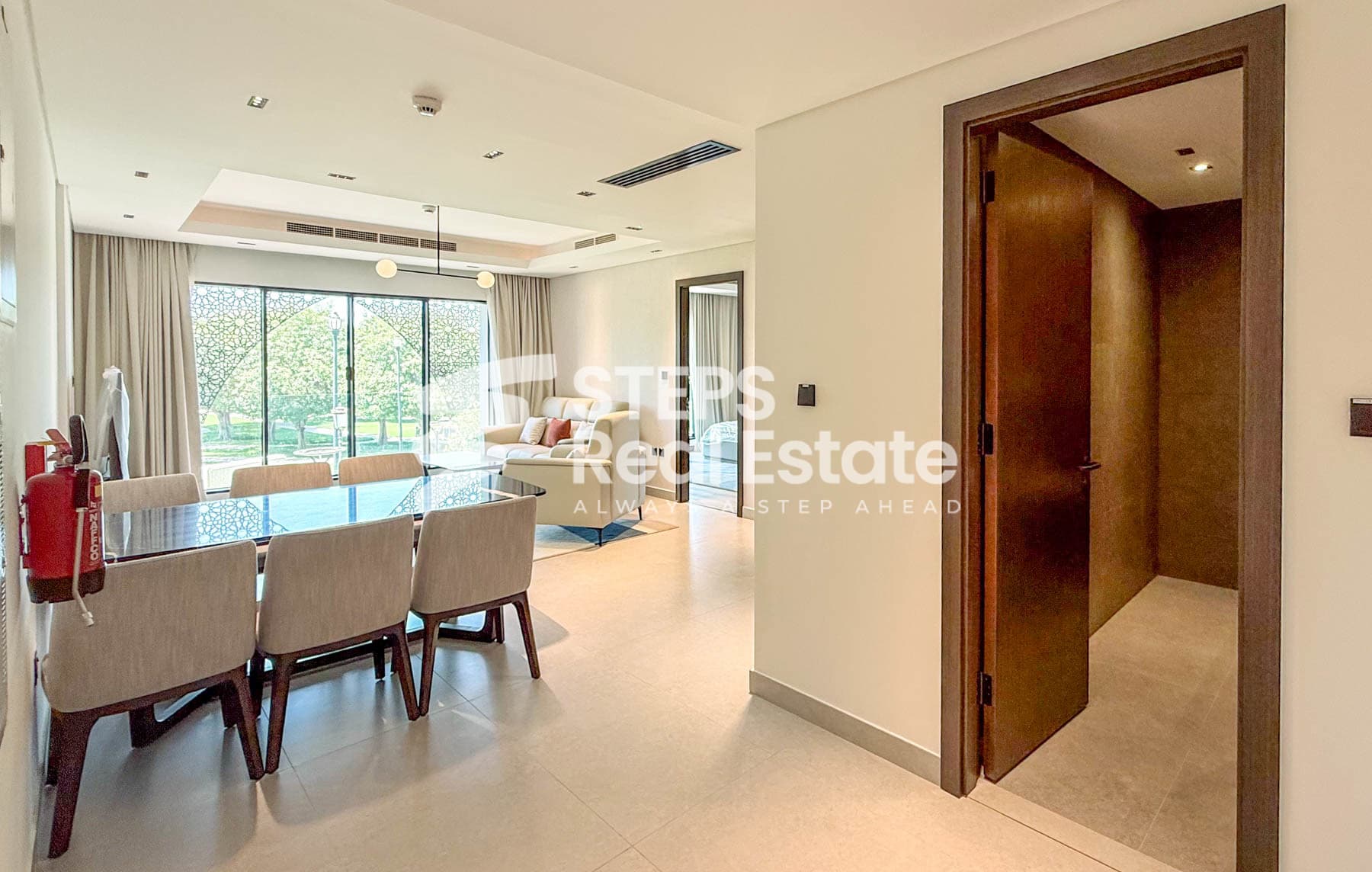 New Furnished Apartment with Beach Access in Pearl