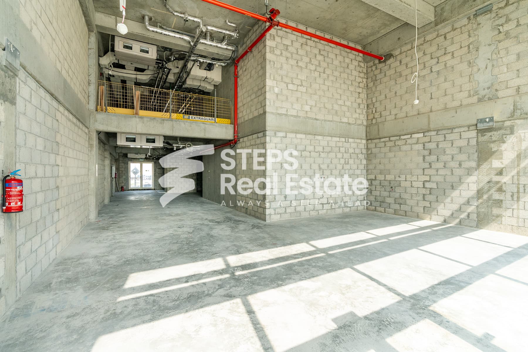 Brand New Main Street Showroom in Prime Area
