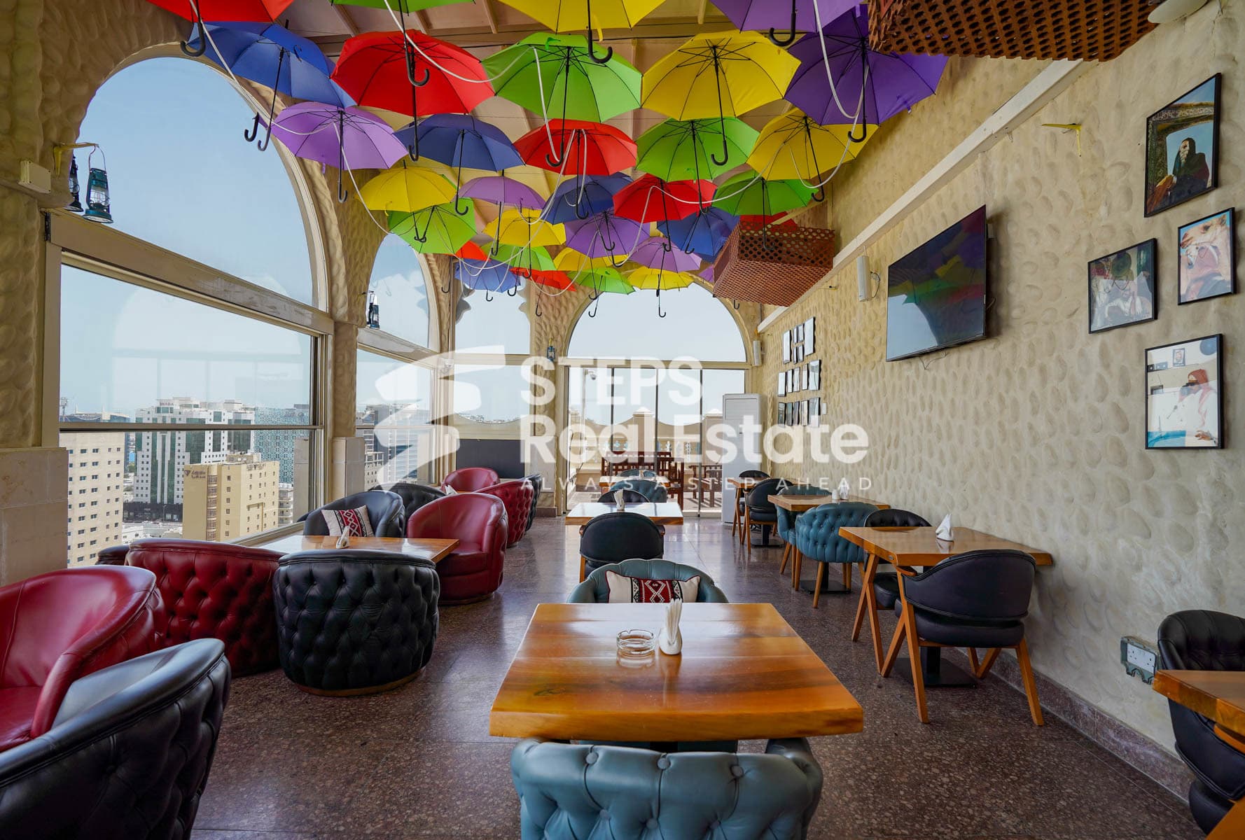 Spacious Shop Near Souq Waqif with Shisha Allowed