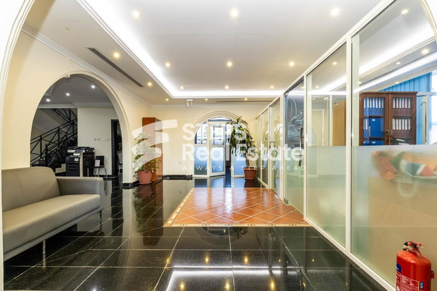 Service Villa in Prime Location, Large Plot Size