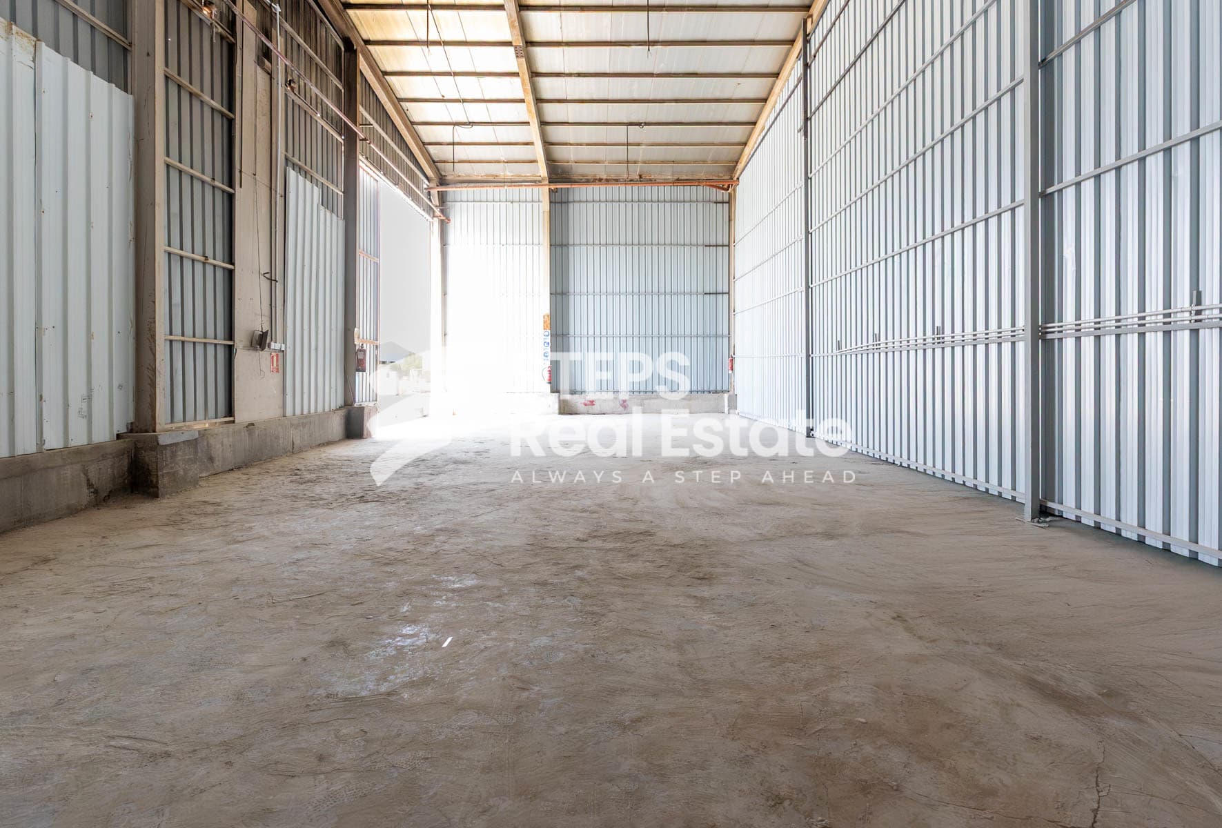 Warehouse in Prime Birkat Al Awamer Location