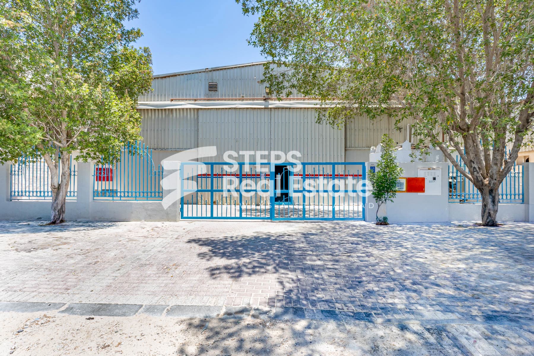 Renewed Warehouse and Rooms in Industrial Area