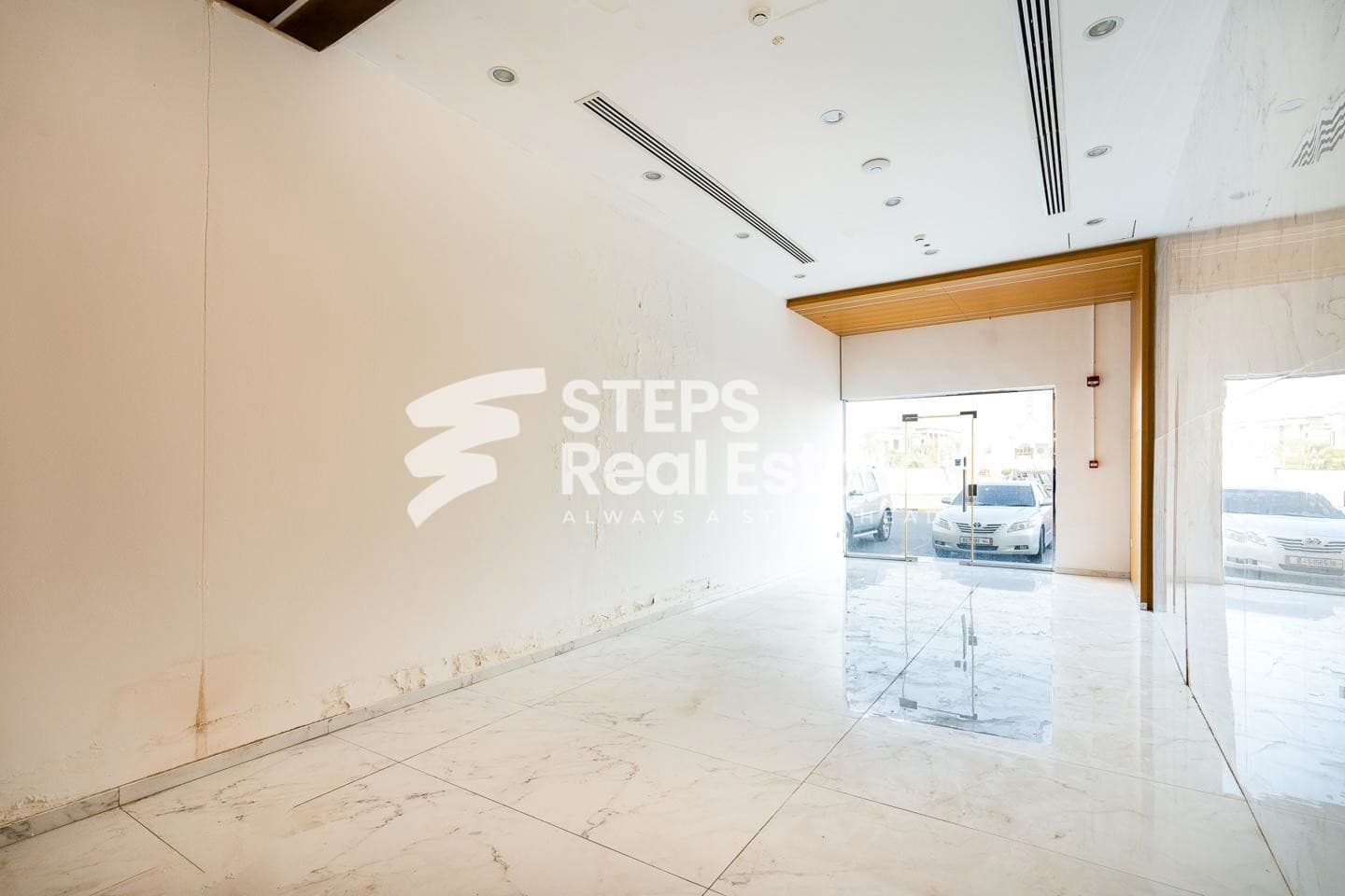 Prime Location Showroom for High Visibility