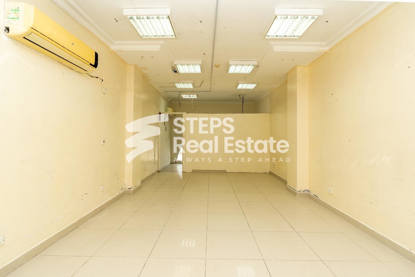 Commercial Shop Ideal for Businesses in Muaither
