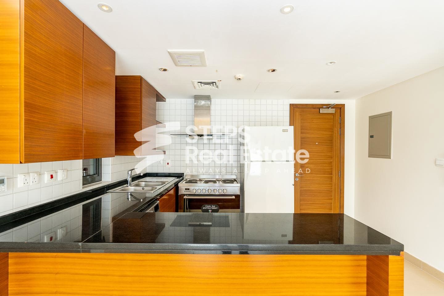 Elegant Semi-Furnished Apartment in Old Airport