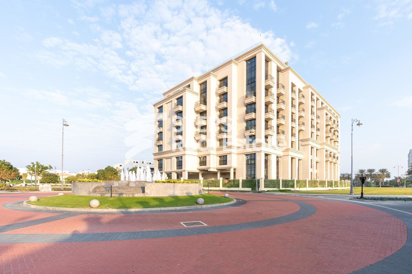Furnished Sea View Flat with Balcony in The Pearl