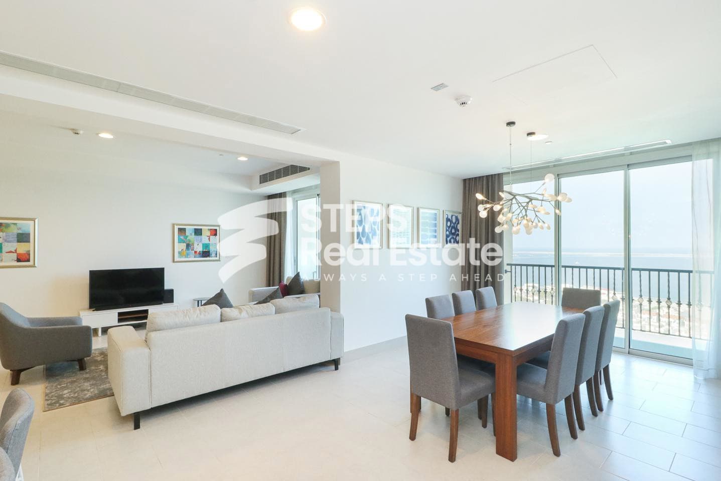 Apartment with Sea & City Views in Porto Arabia