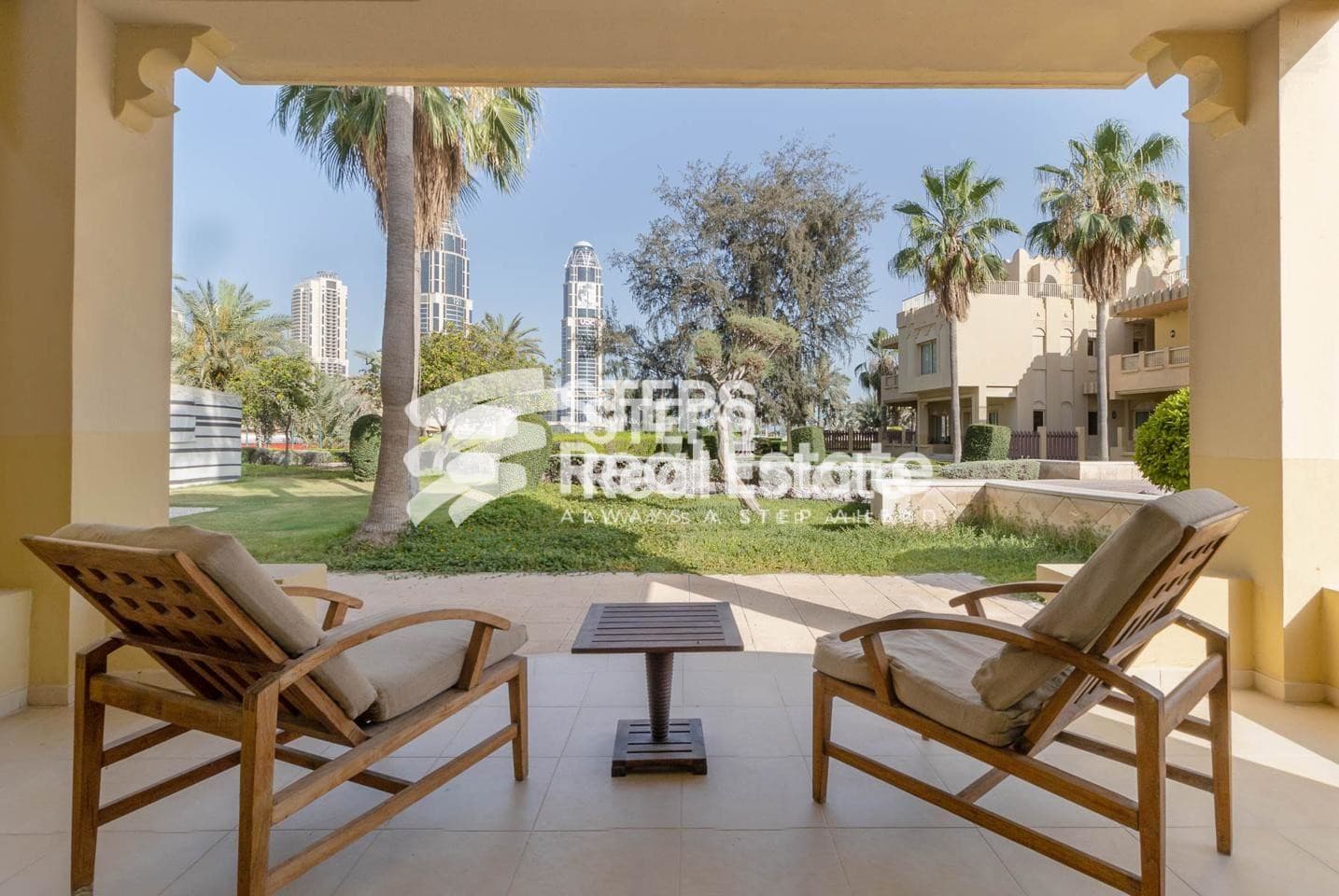 Serviced Upper Floor Villa With Sea and City Views
