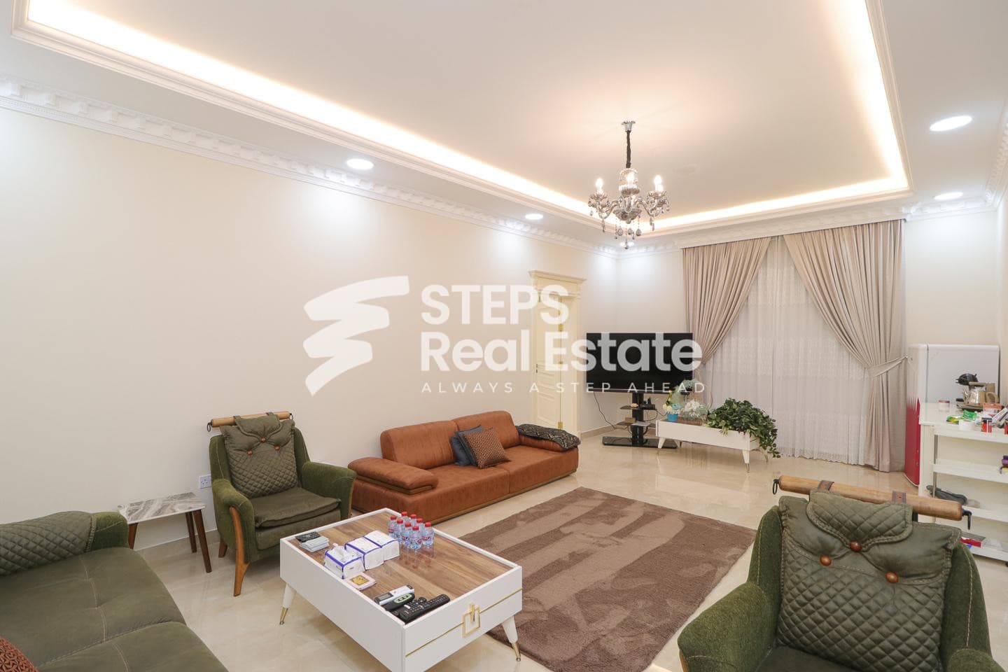 Family-Friendly Villa with Private Pool & Parking