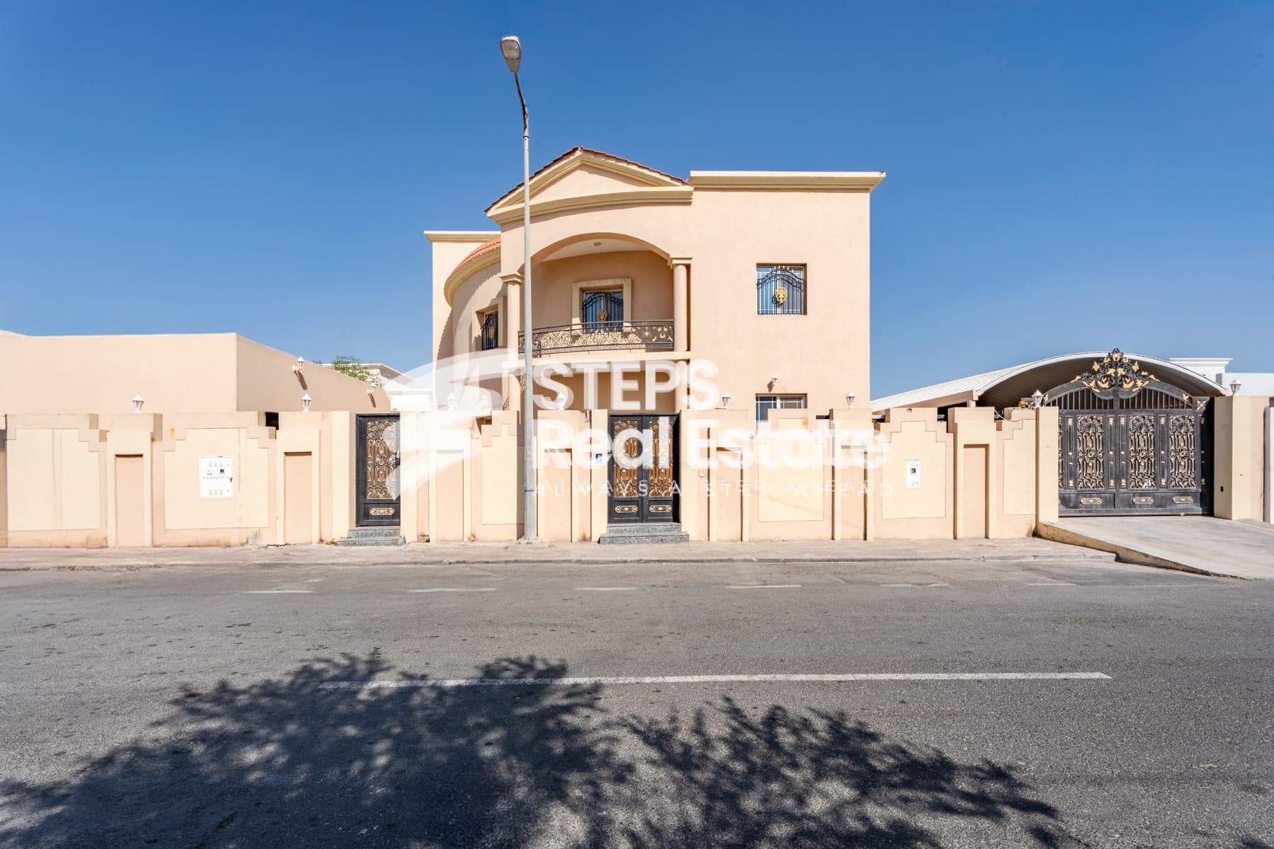 Standalone Villa with Indoor Majlis & Lift