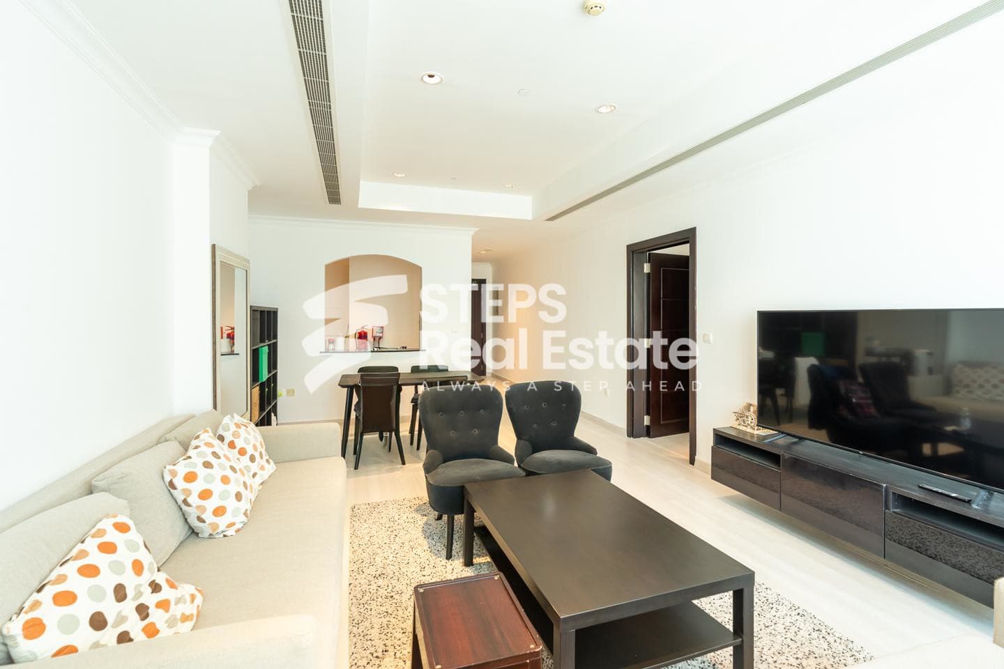 Modern Furnished flat with City Views, The Pearl