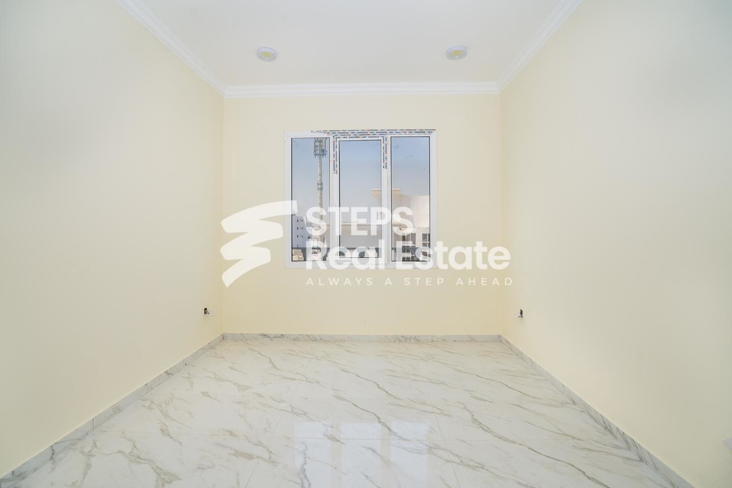 Prime Location Residential Building in Umm Lekhba