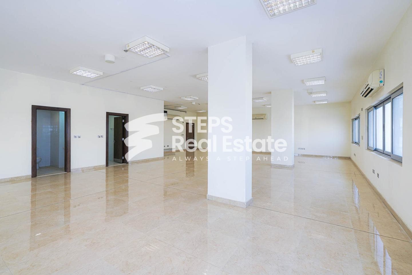 Fitted Spacious Office in Prime Location 28