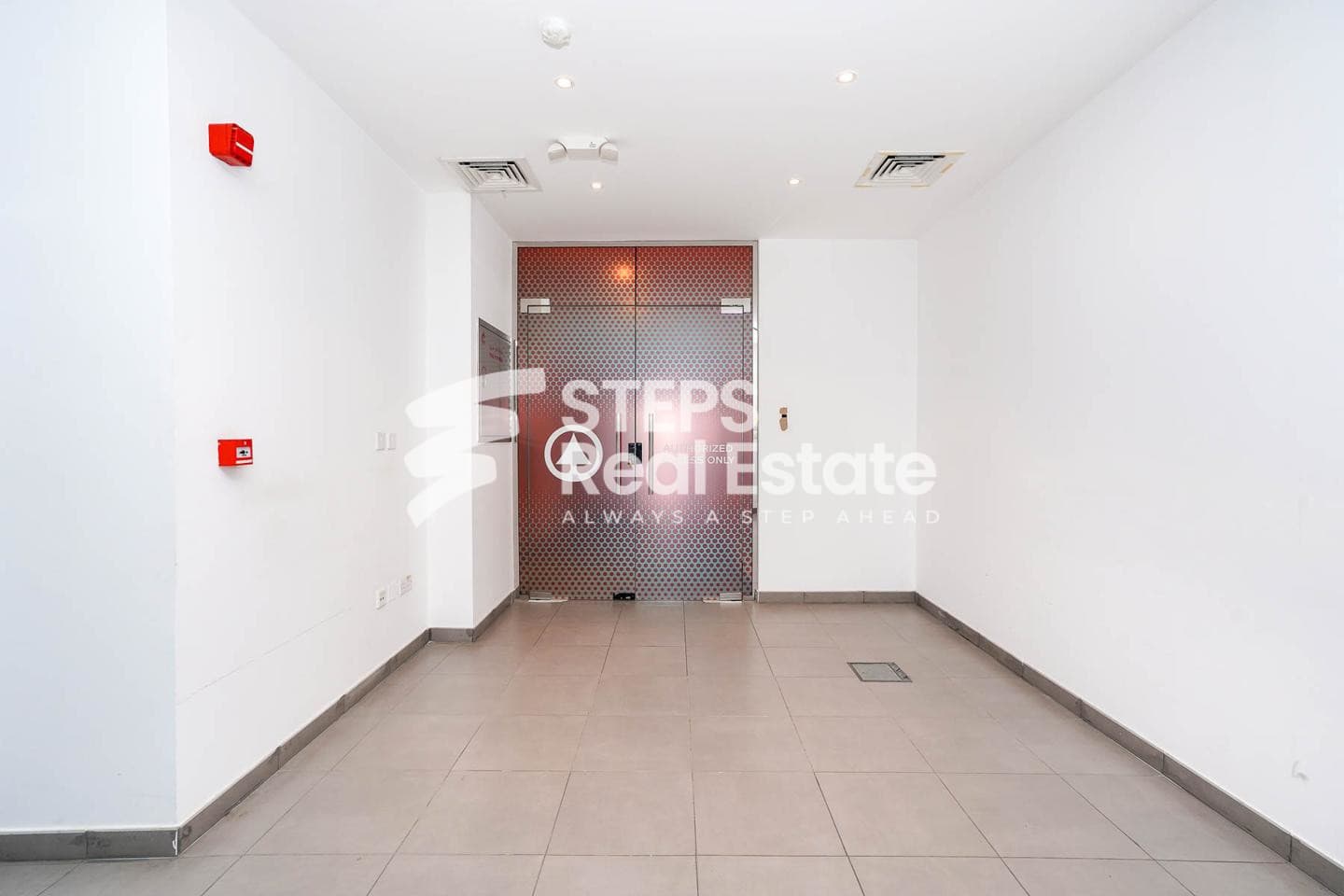 Fitted Office with Partitioned Spaces | Prime Spot 44