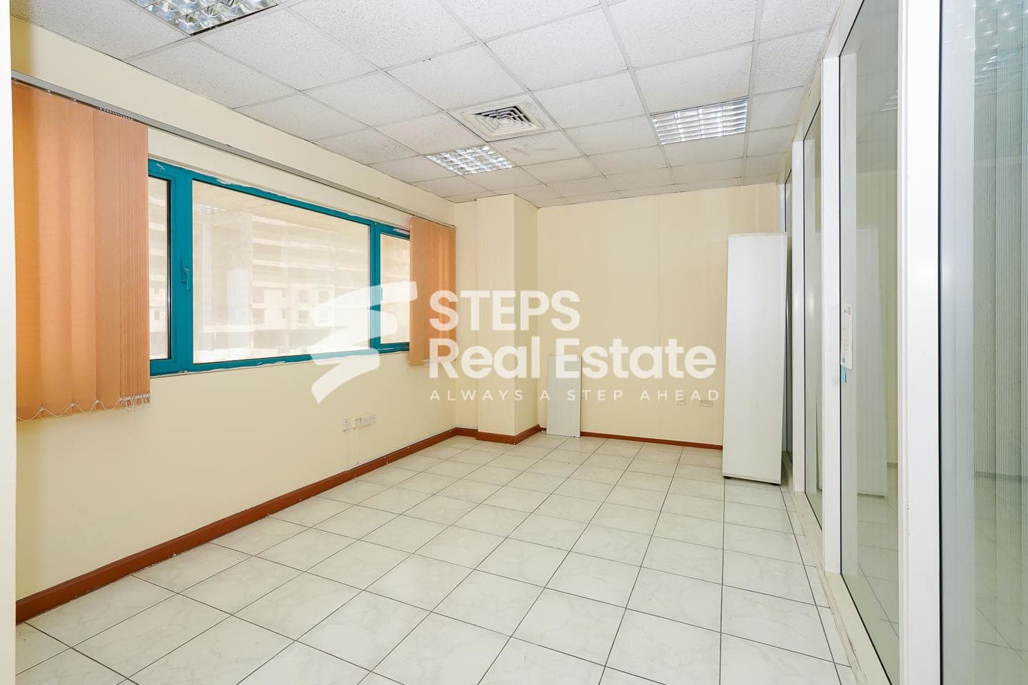 Fitted Spacious Office with Customisable Layout 22