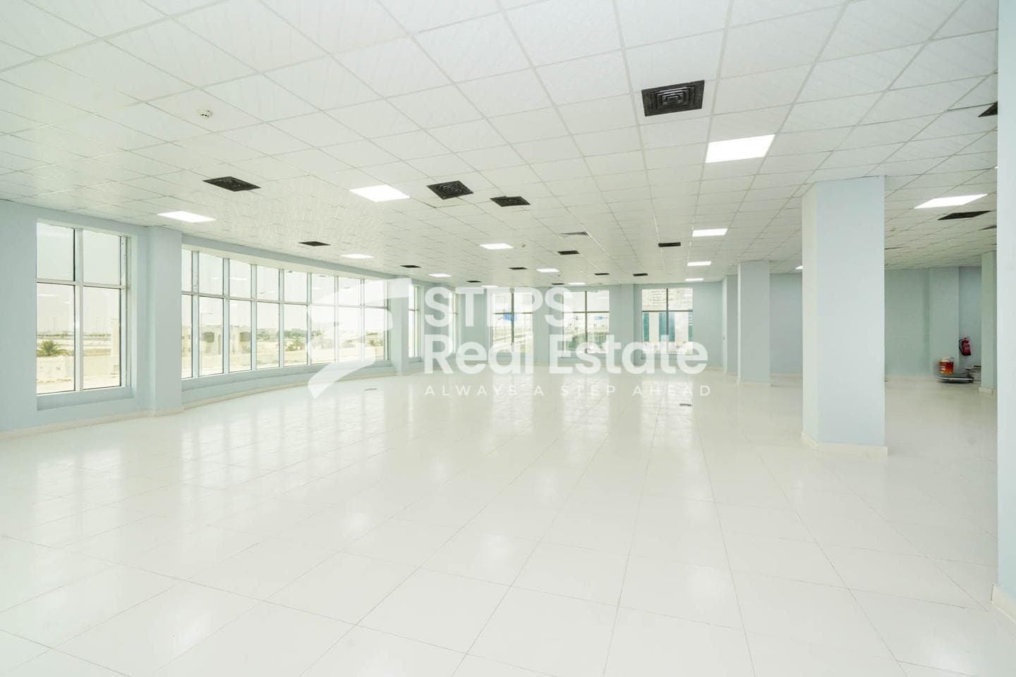 Fitted Spacious Office in Prime Location 22