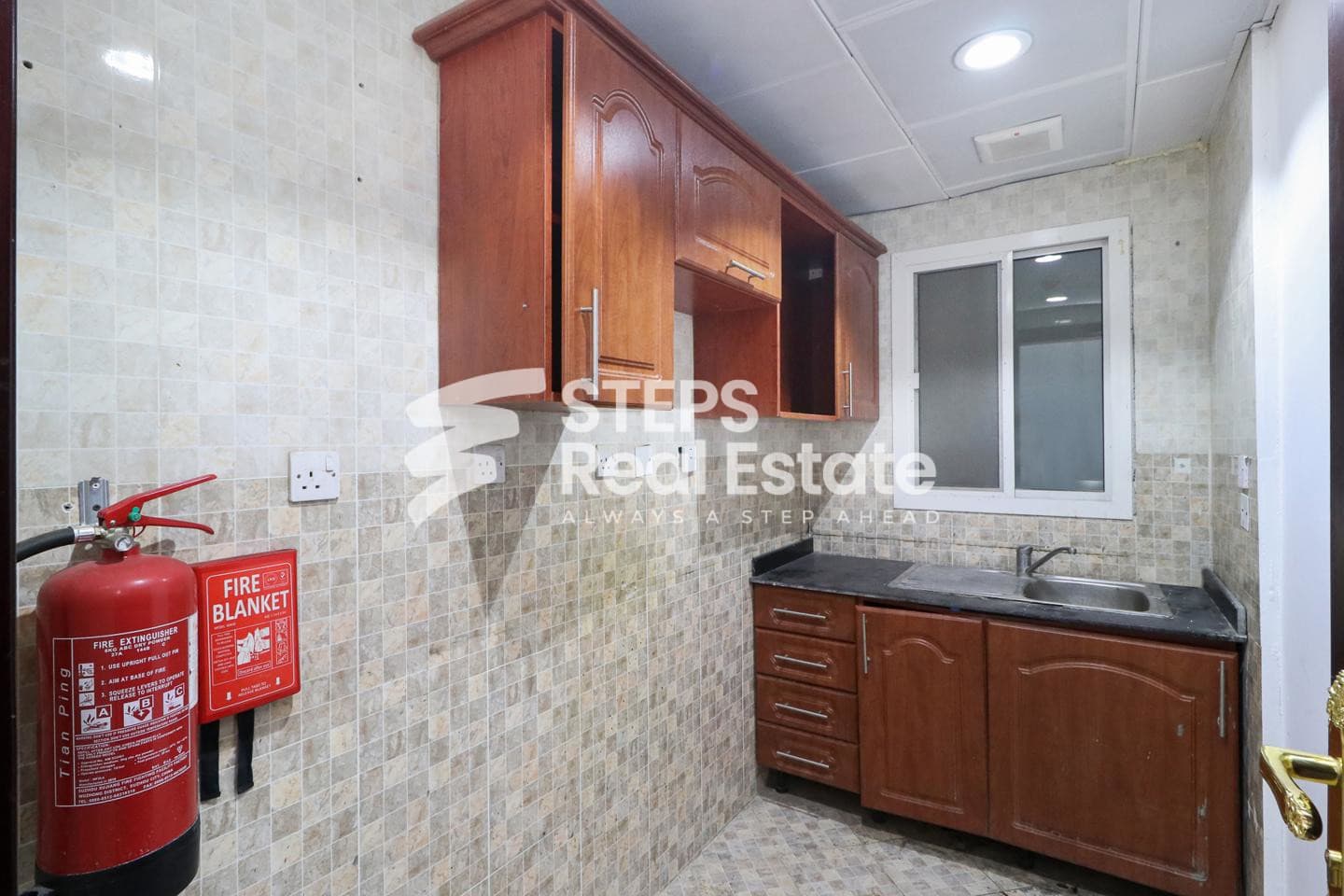 Office for rent in Al Markhiya with City Views 20