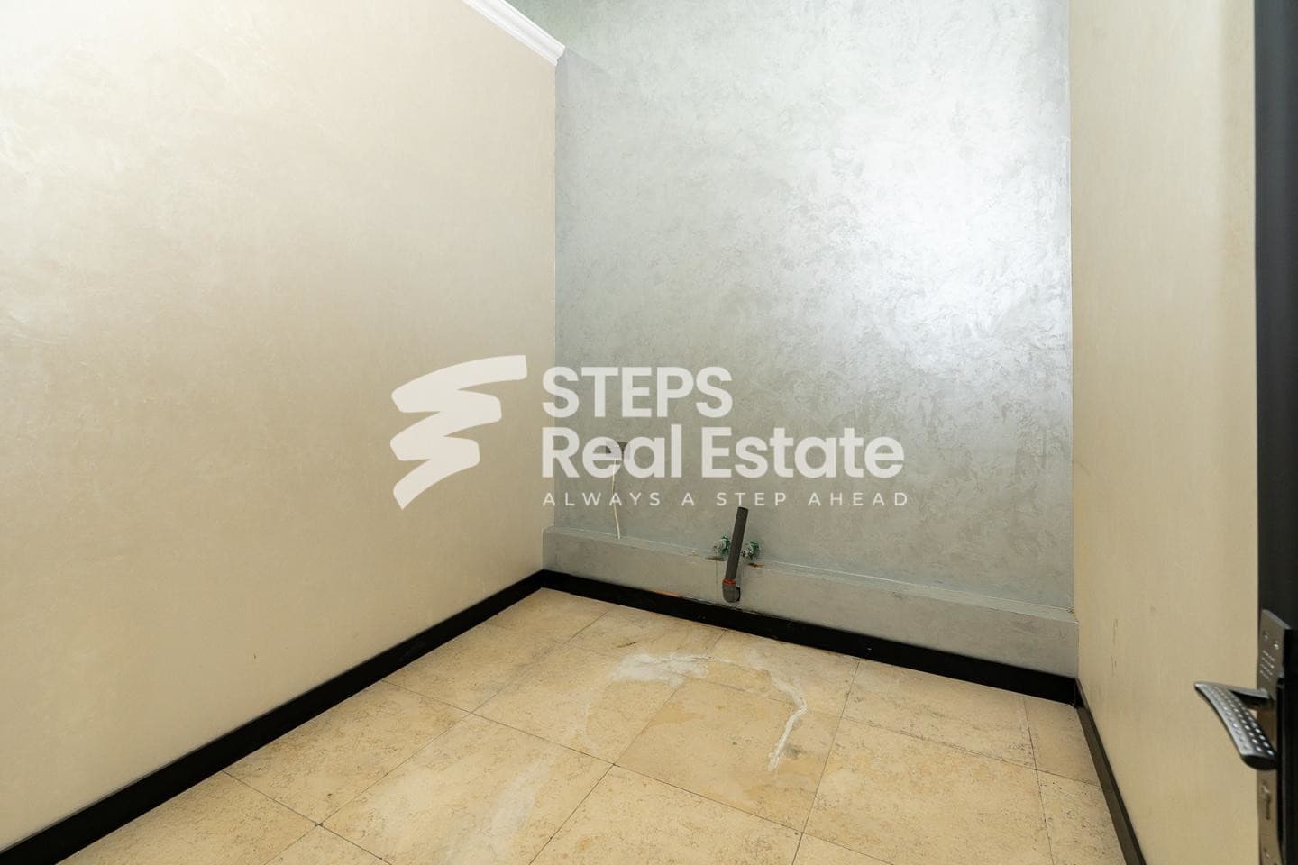 Prime Location Commercial Shop with Open Space 24