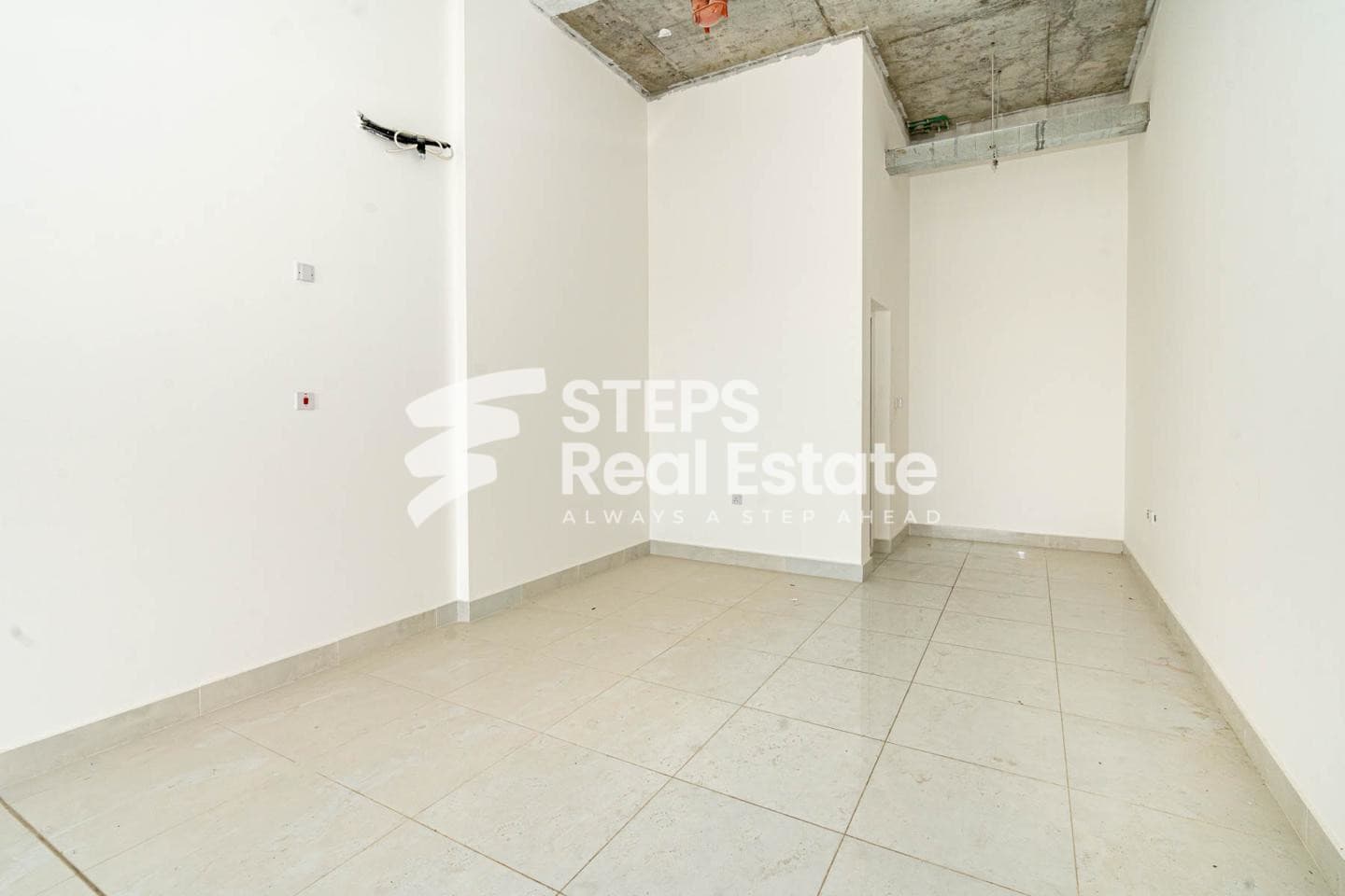 Spacious Commercial Shop with City View . 20
