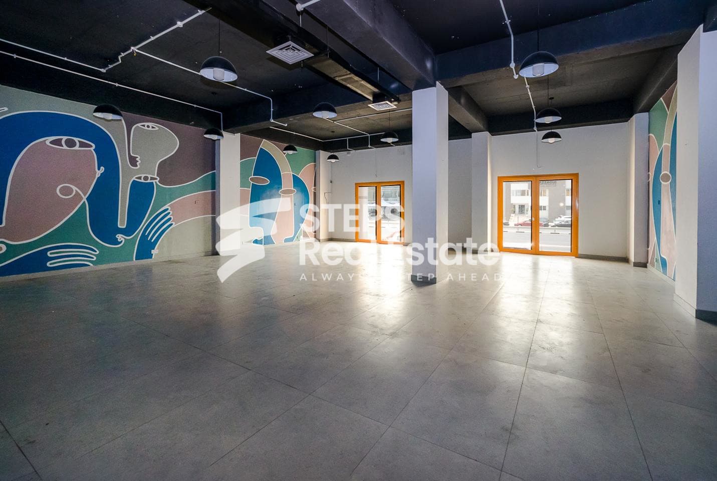 Ready to showcase? Spacious showroom | C-Ring Road 24