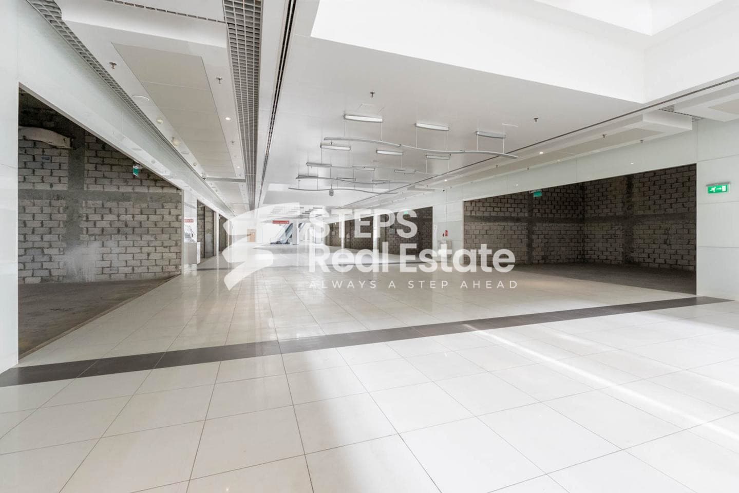Spacious Ground Floor Shop with Mezzanine 38