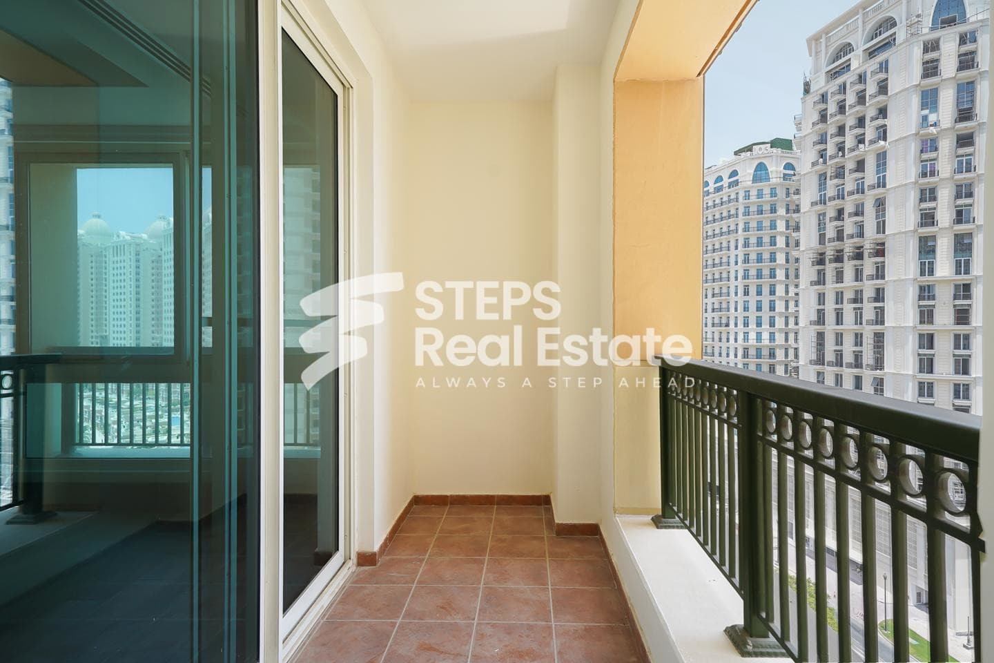 Modern Apartment with Sea & City Views, The Pearl 30