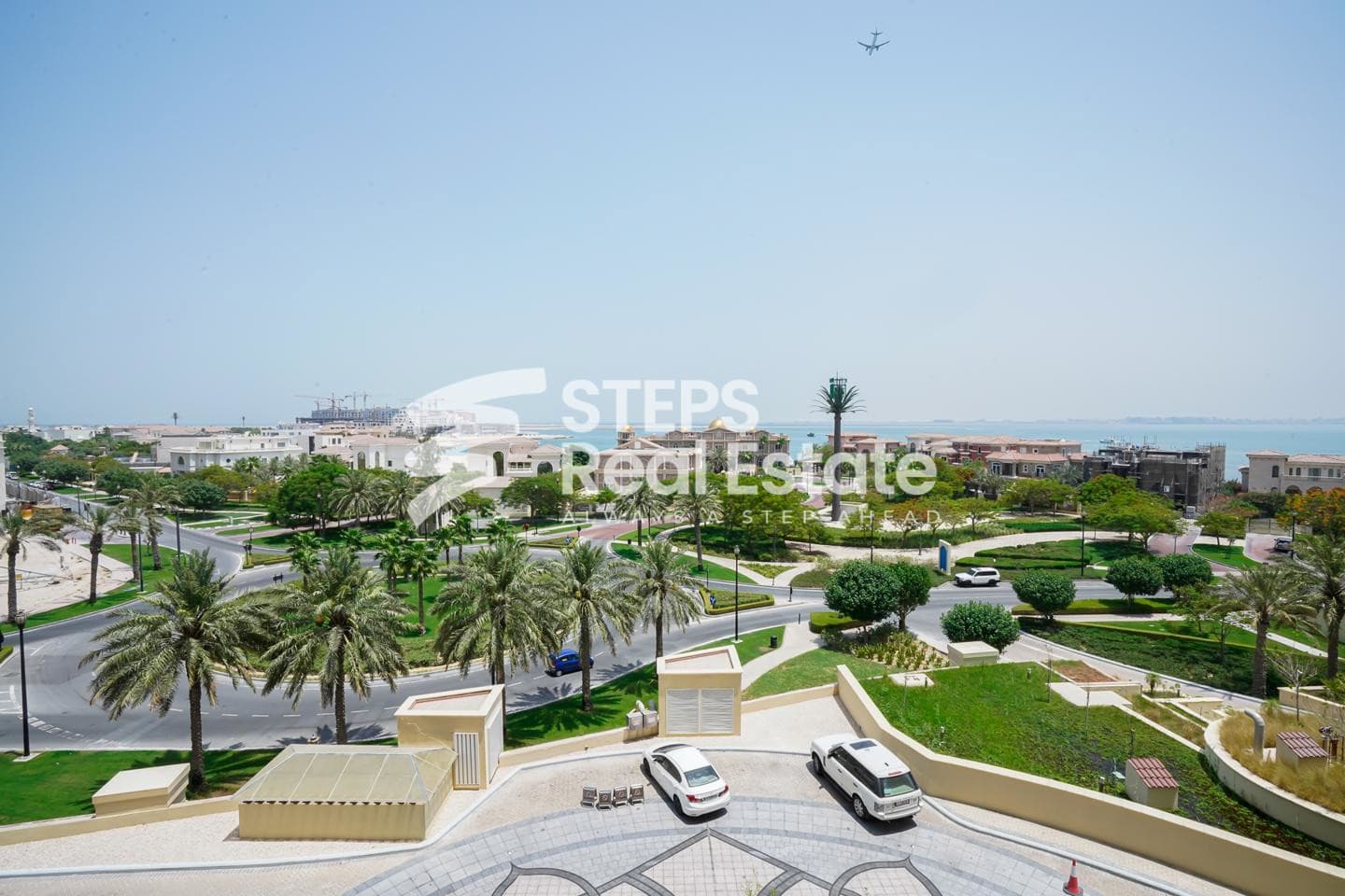 Bills Included: Modern Beachfront Pearl Apartment 28
