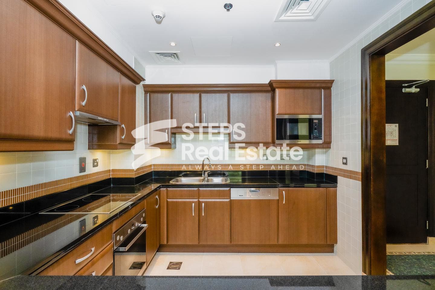 Spacious Furnished Apartment with Sea Views 24