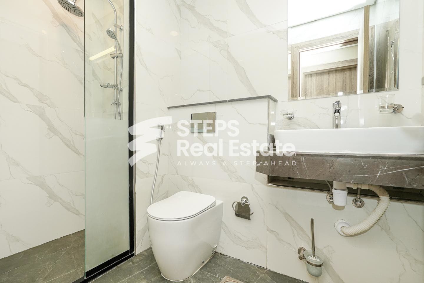 Fully Furnished Apartment with Sea and City Views 38