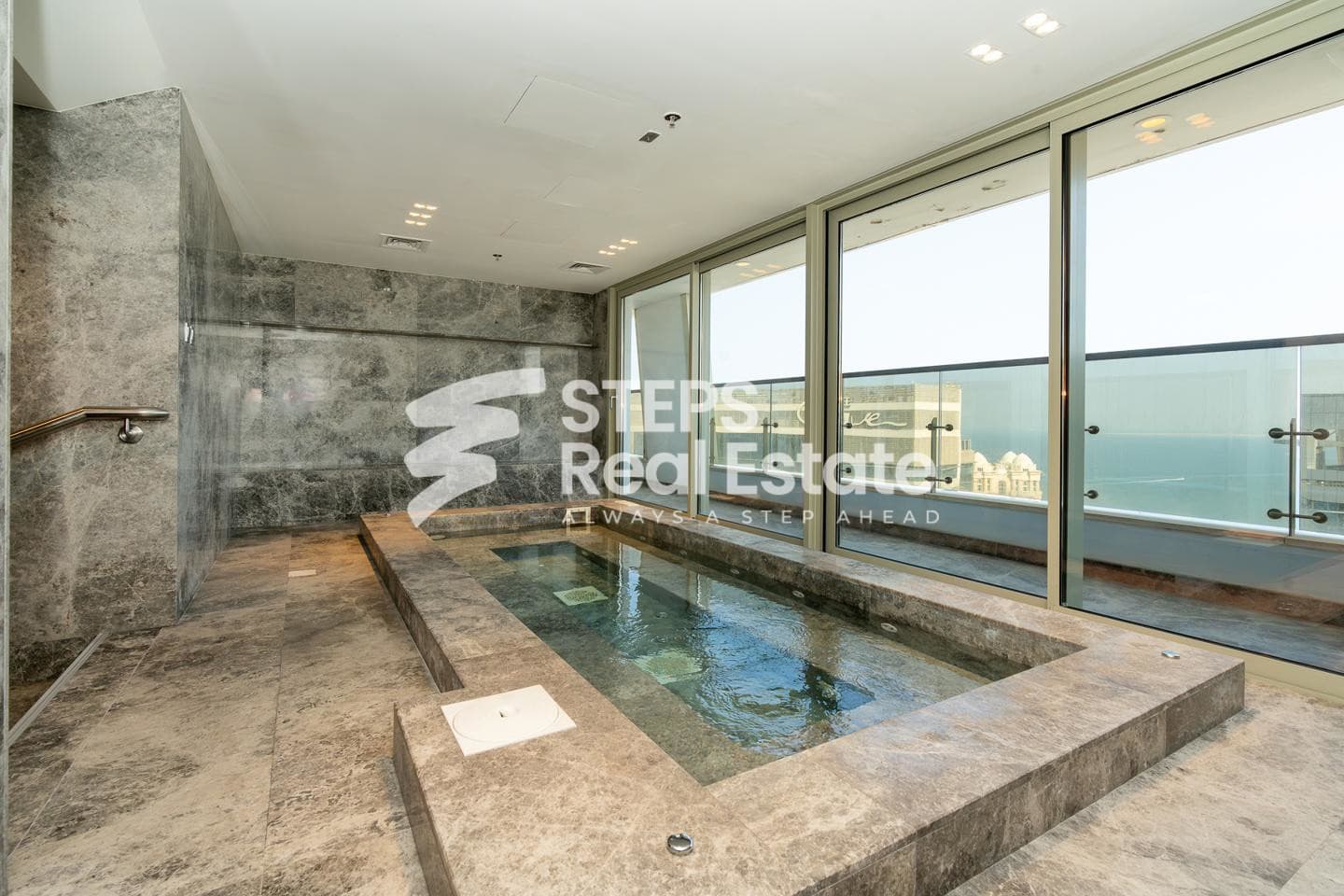 Furnished Apartment in Prime West Bay Location 64