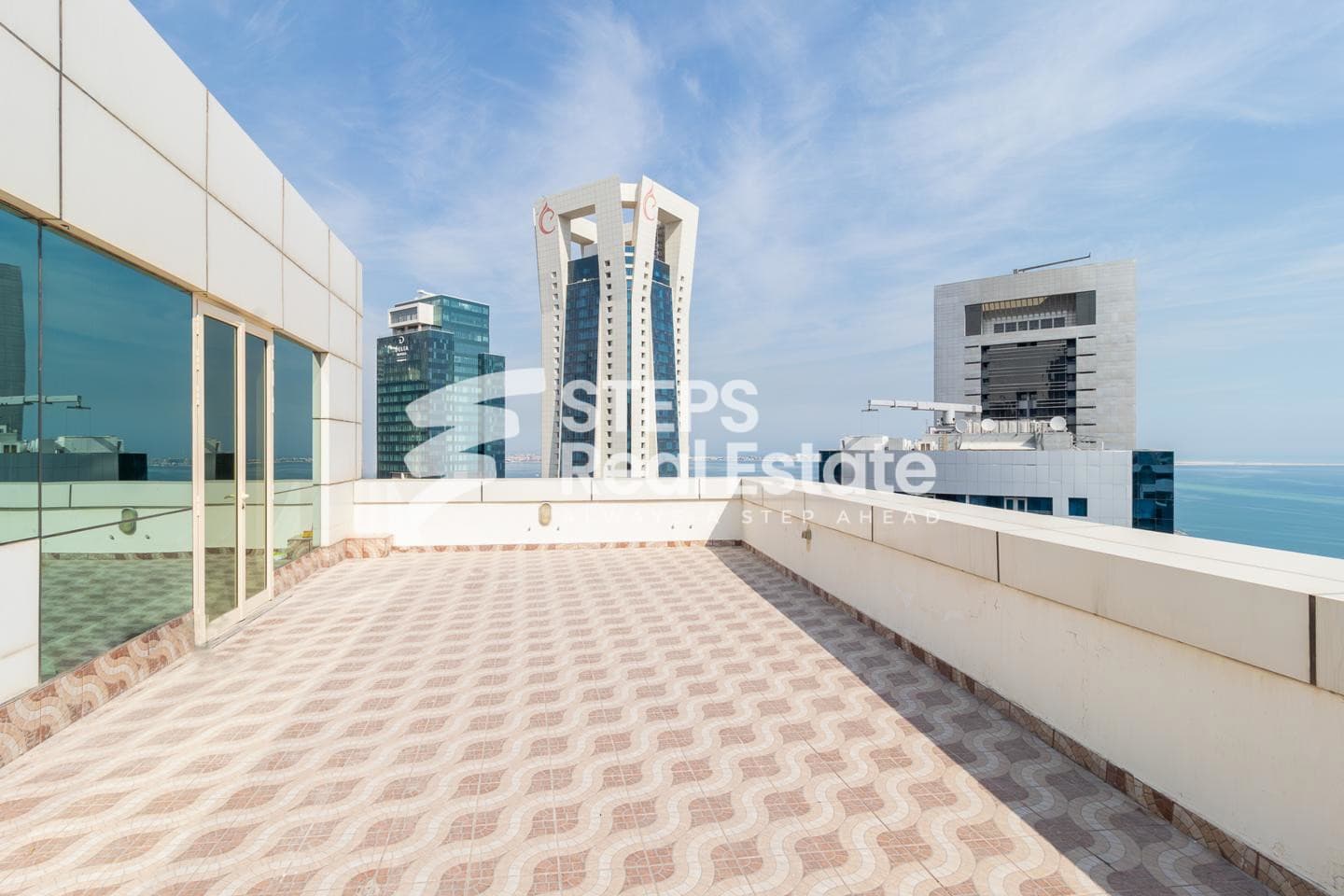 Furnished Apartment & Sea & City Views in West Bay 40
