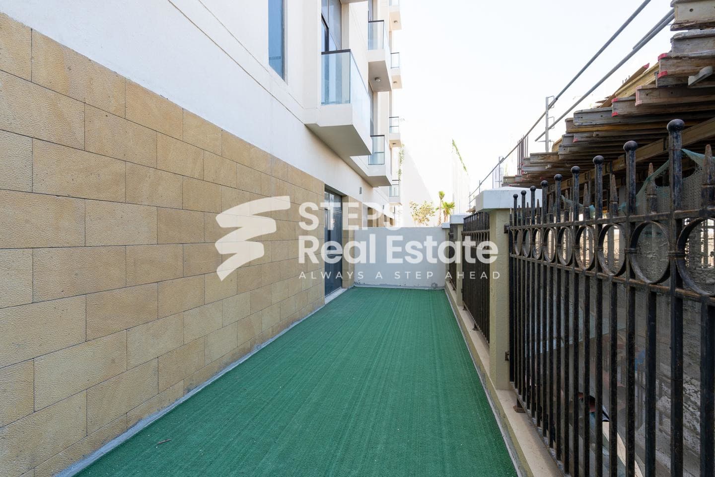 Brand New Furnished flat with Parking in The Pearl 22