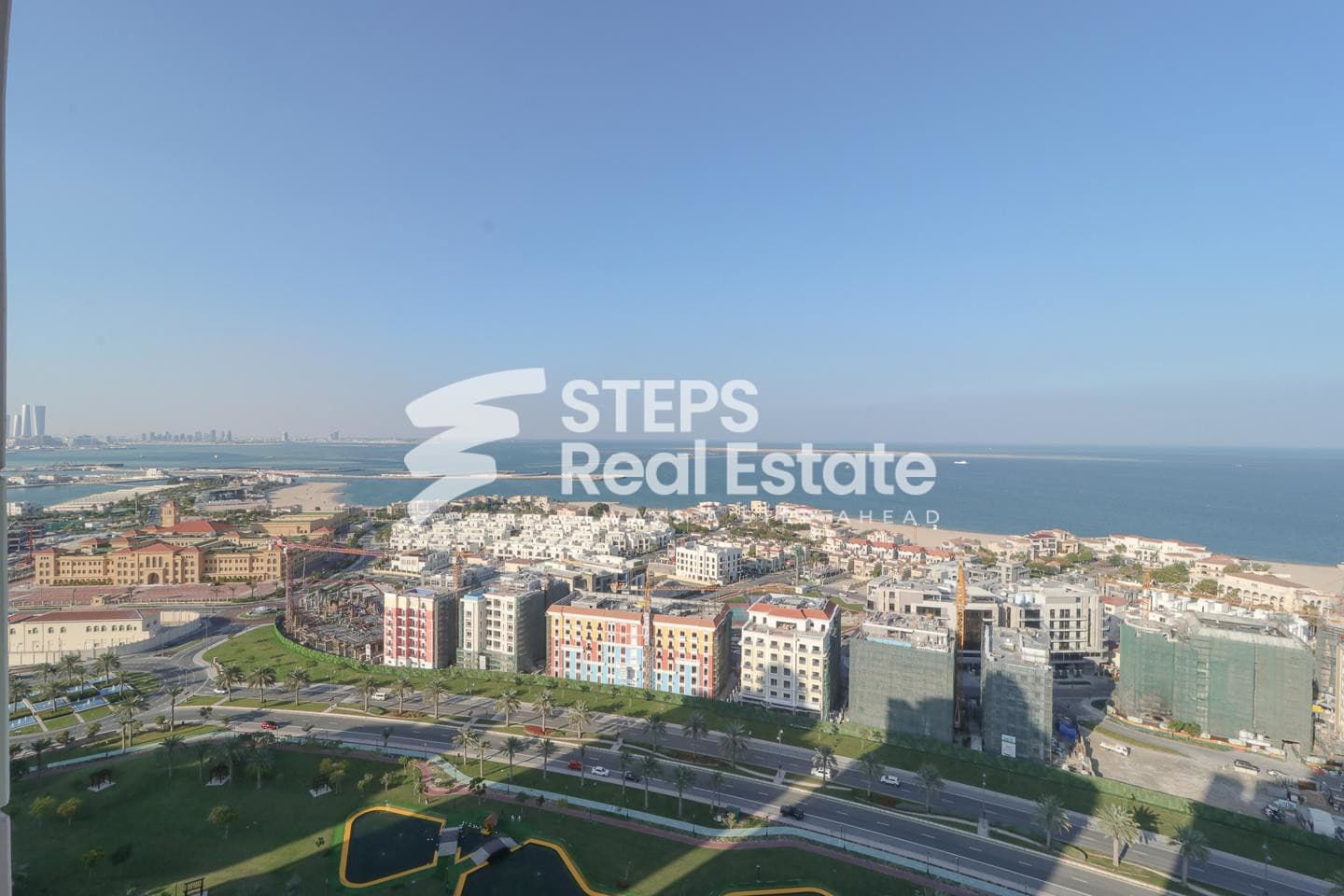 Apartment with Sea & City Views in Porto Arabia 40
