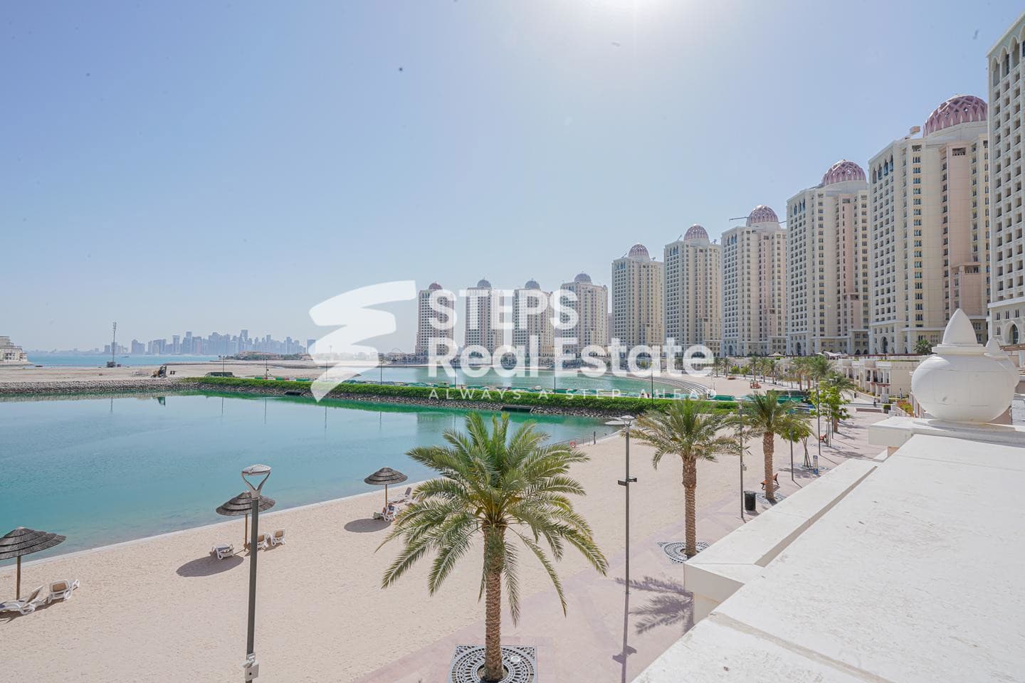 Apartment in Prime Location with Sea Views 48