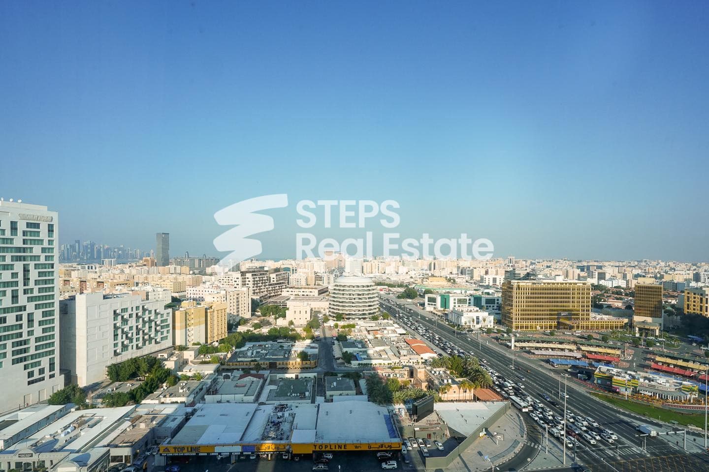 استوديو مفروش جديد بدخول آمن وإطلالة مدينة 24
