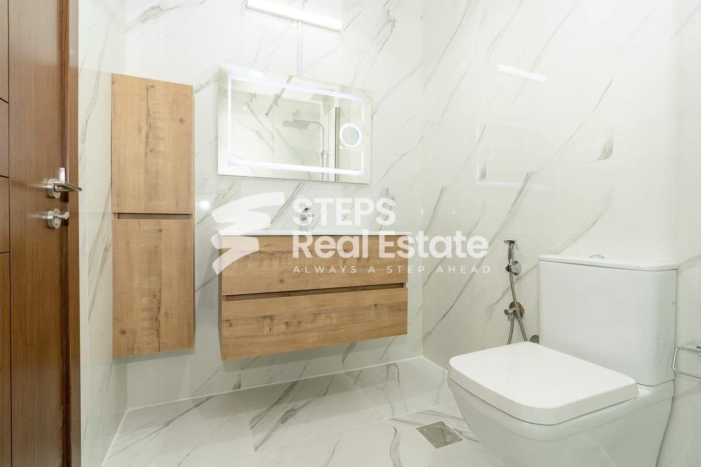 Prime Sea View Apartment with City Views, Lusail 40