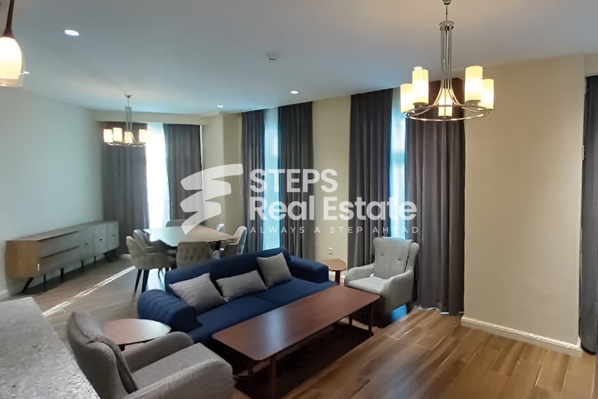 Modern Sea View flat with Secure Entry, The Pearl 30