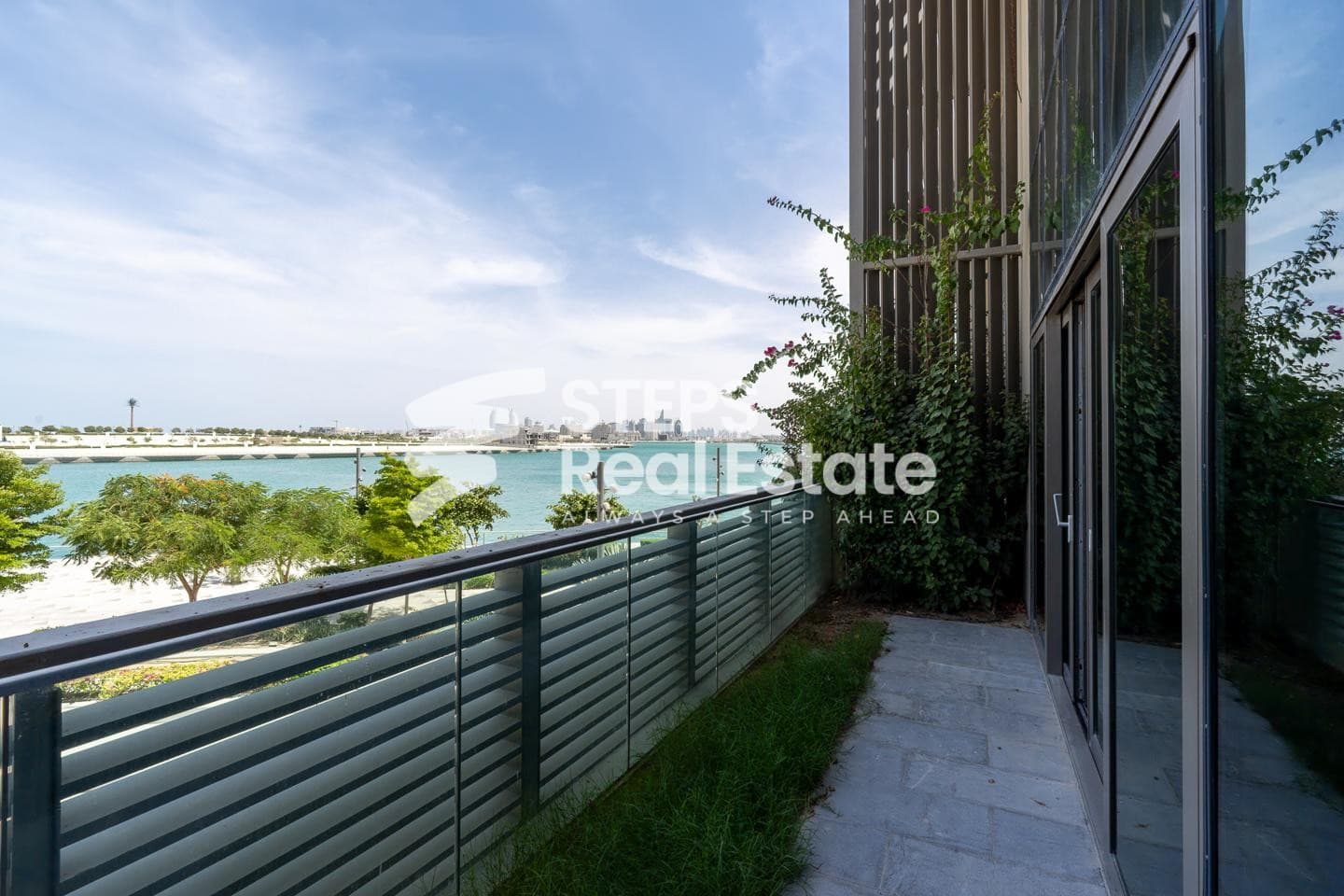 New Townhouse with Flexible Plan and Sea Views 46