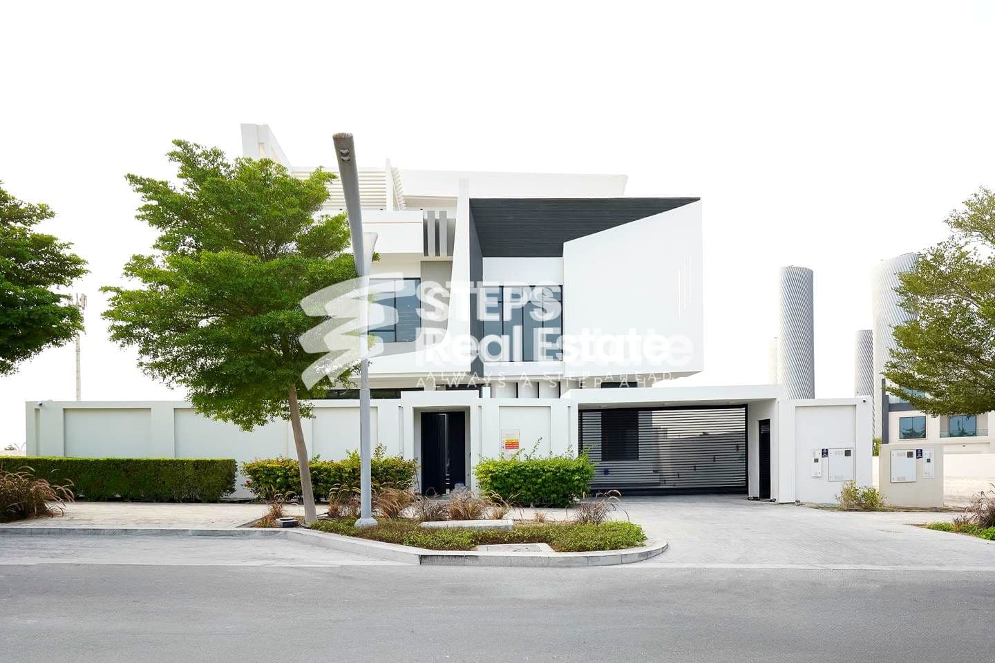 Elegant Freehold Villa in Prime Lusail Location Elegant Freehold Villa in Prime Lusail Location